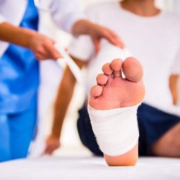 Diabetic Foot Ulcers Helped by Acne Medication