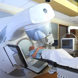 Radiation Therapy Helps 94% of Younger Men Who Have Prostate Cancer