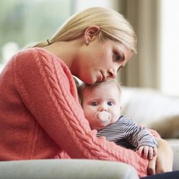 Mom's Antidepressant Use Raises Newborn's Risk for Lung Condition