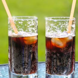 Sodas and Fruit Drinks May Boost Hypertension