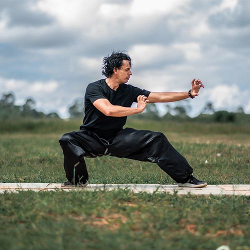 Tai Chi May Relieve Knee Pain in Seniors